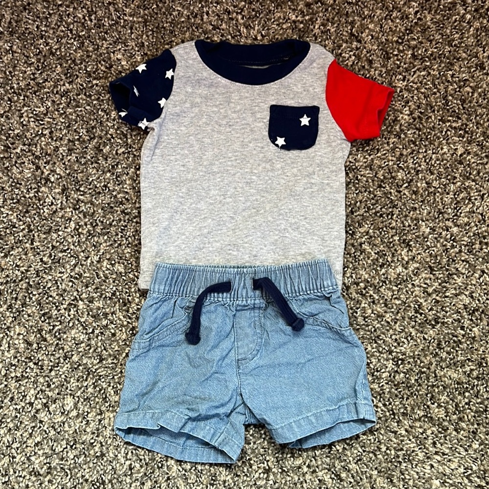 Carter’s 3 month patriotic tee and short set
